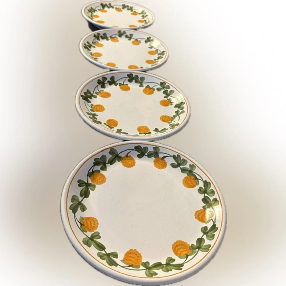 One Set of 4 Williams-Sonoma Hungary 8